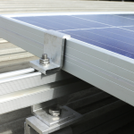 Comment choisir ses kits solaires grâce à Azaneo ?