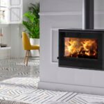 Comment installer correctement un poêle à bois ? Est-ce une solution écologique ?