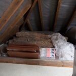 isolation des combles : améliorez le confort de votre maison tout en réduisant vos factures d'énergie grâce à une isolation thermique efficace des combles.