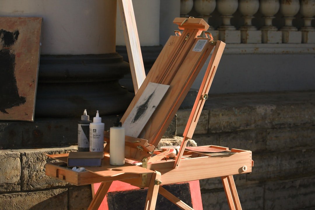 découvrez comment peindre sur des panneaux fermacell pour obtenir une finition parfaite et durable. conseils pratiques, choix des peintures et étapes essentielles pour réussir vos travaux de peinture sur fermacell.