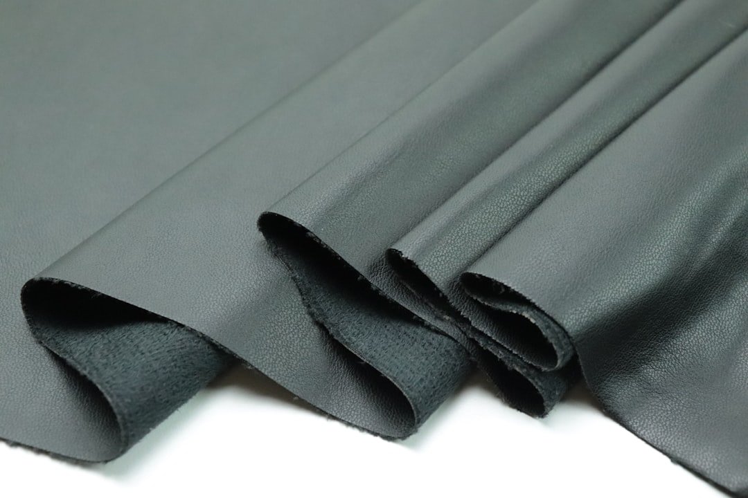 tissu pour auvent de haute qualité, résistant aux intempéries, parfait pour protéger et embellir votre espace extérieur.