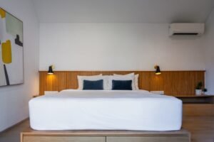 découvrez nos services professionnels de peinture de sol pour transformer et protéger vos surfaces avec des finitions durables et esthétiques.