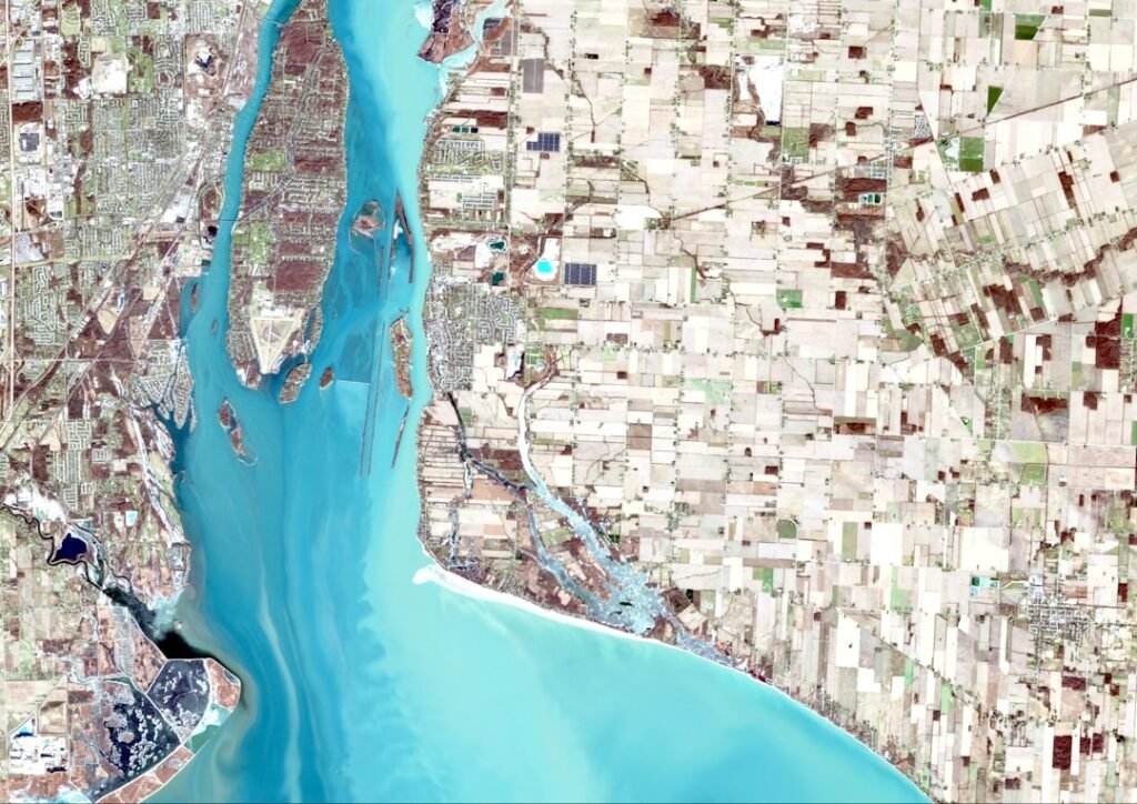 visualisation de la superficie terrestre pour une meilleure compréhension des espaces géographiques et de leur utilisation.