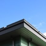 installation de gouttières en zinc : service professionnel pour une protection durable de votre toiture, avec pose rapide et matériaux de qualité.