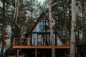 maison en bois clé en main : construction rapide, écologique et personnalisée pour un habitat confortable et durable.