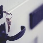 service rapide et fiable de déverrouillage de portes pour tous types de serrures, disponible 24h/24 et 7j/7.
