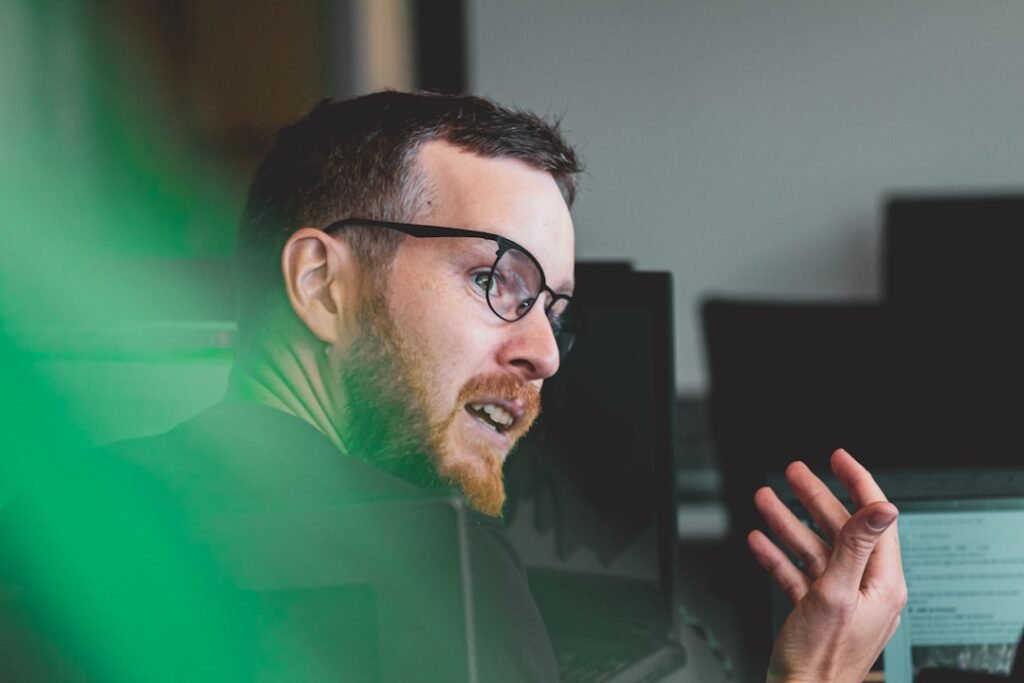 découvrez les compétences et les conseils d'un expert pour optimiser vos projets et atteindre vos objectifs avec succès.