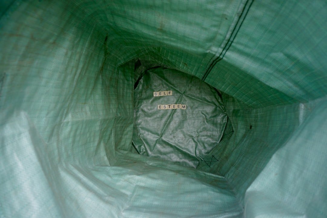 découvrez notre sac de ciment de haute qualité, idéal pour tous vos travaux de construction et de rénovation, offrant robustesse et fiabilité.