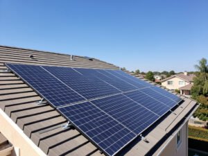 Panneau solaire Leroy Merlin : avis, prix et installation