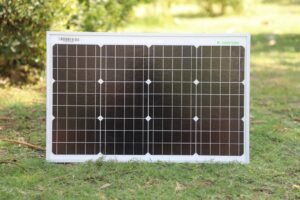 découvrez nos batteries pour panneaux solaires, conçues pour stocker efficacement l'énergie solaire et assurer une alimentation durable et fiable pour votre maison ou entreprise.